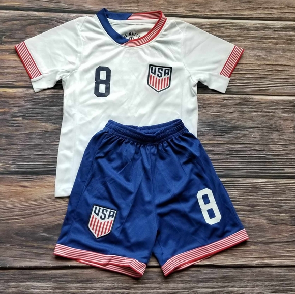 USA Home kid's soccer uniform - Picture 1 of 2
